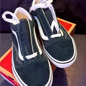 Vans Old Skool Shoe - Scarab Green sz 5 men’s / 6.5 women’s